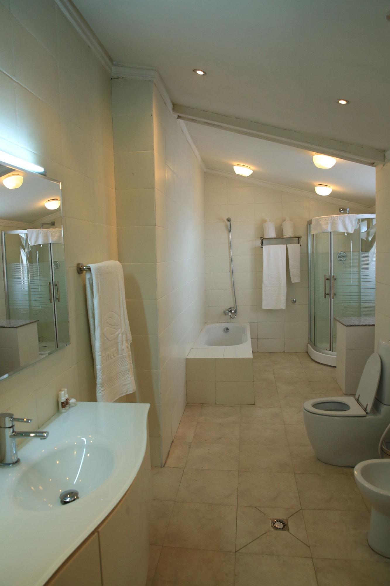 Reliance Hotel Apartment Адис Абеба Екстериор снимка
