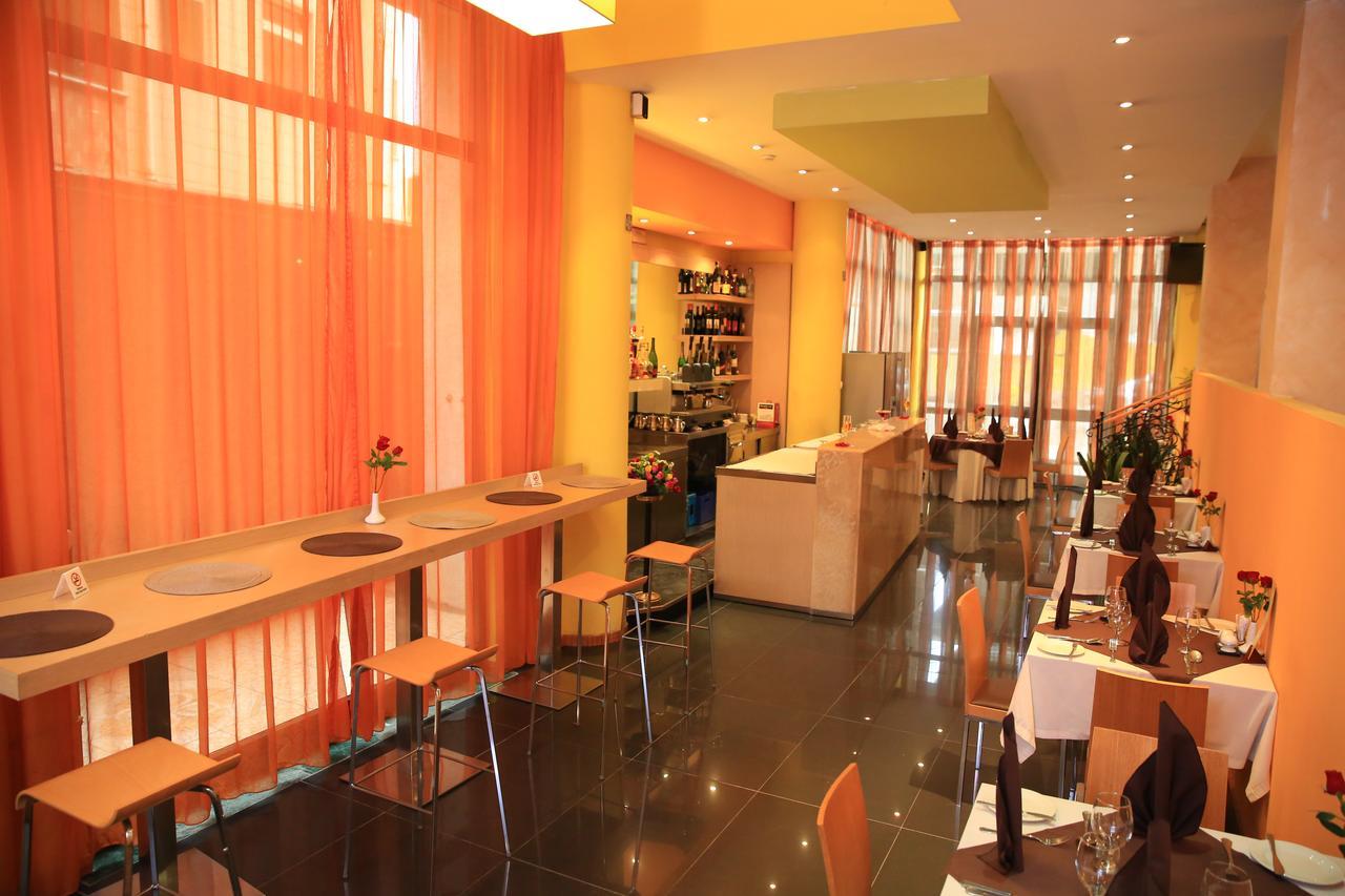 Reliance Hotel Apartment Адис Абеба Екстериор снимка